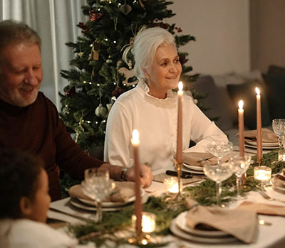 10 Holiday Activities Older Adults Will Enjoy
